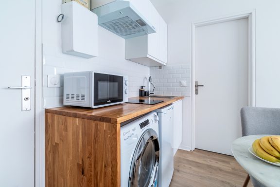 Peinture intérieure d’une cuisine rénovée